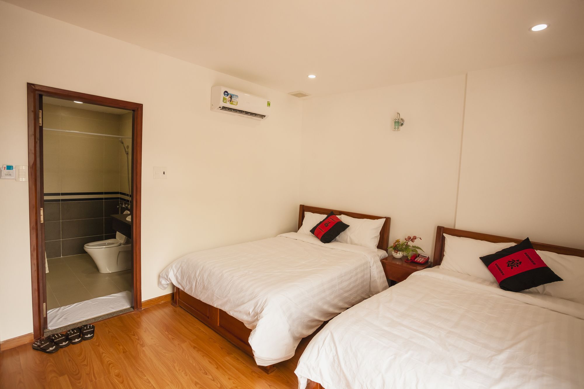 Thanh Thanh Hotel Куїнон Екстер'єр фото