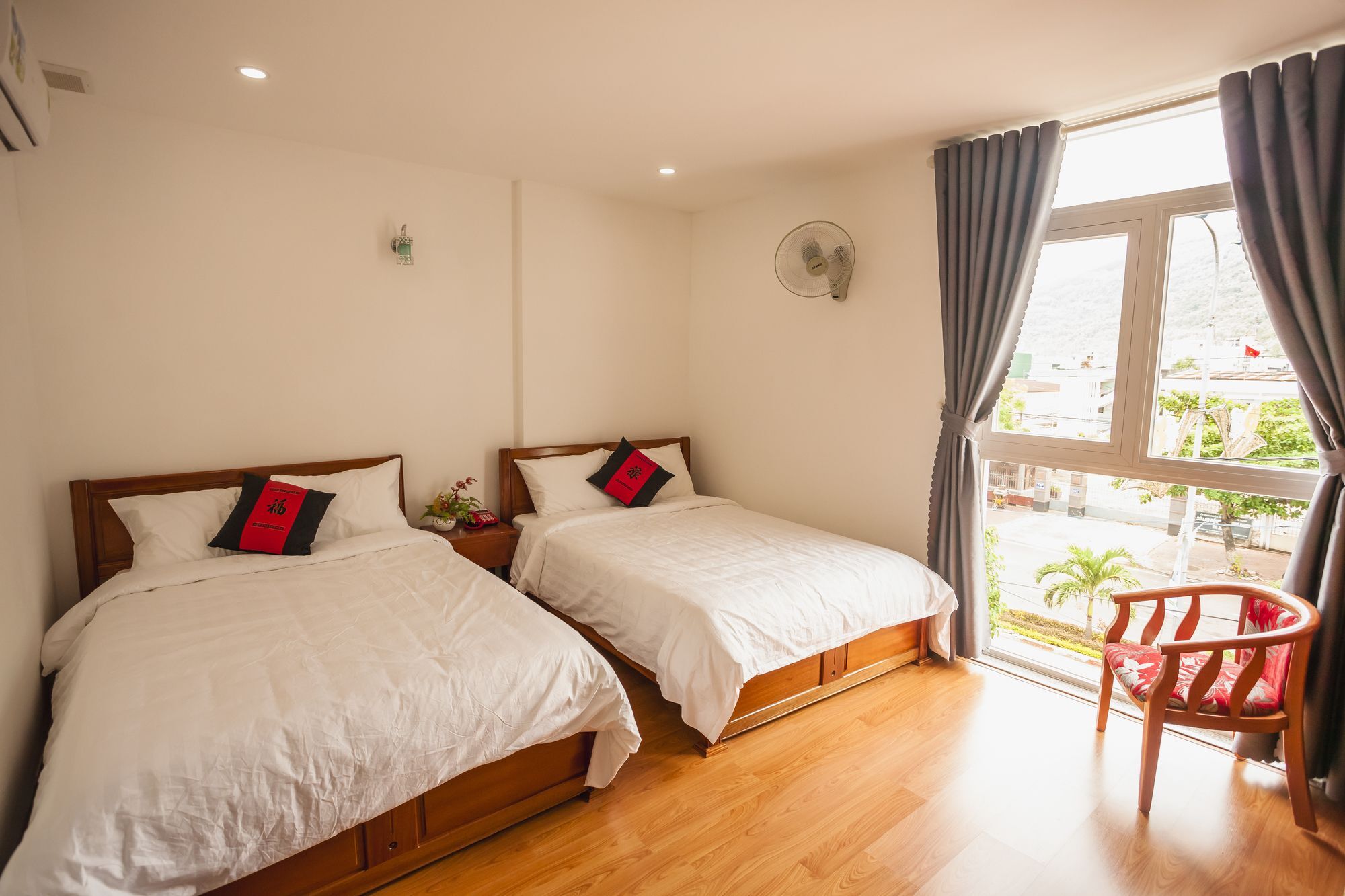 Thanh Thanh Hotel Куїнон Екстер'єр фото